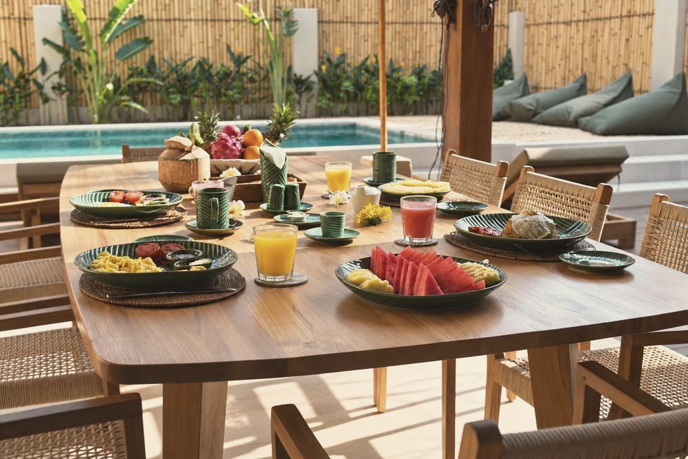Breakfast by the pool, Villa 3
